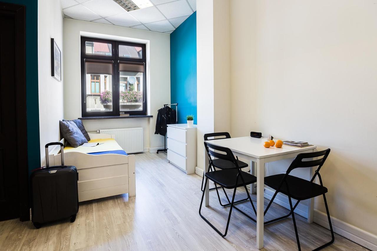 Hello Hostel & Apartments Бельсько-Бяла Екстер'єр фото
