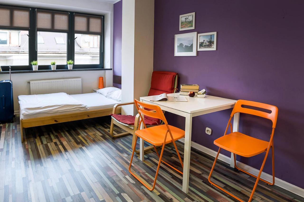 Hello Hostel & Apartments Бельсько-Бяла Екстер'єр фото