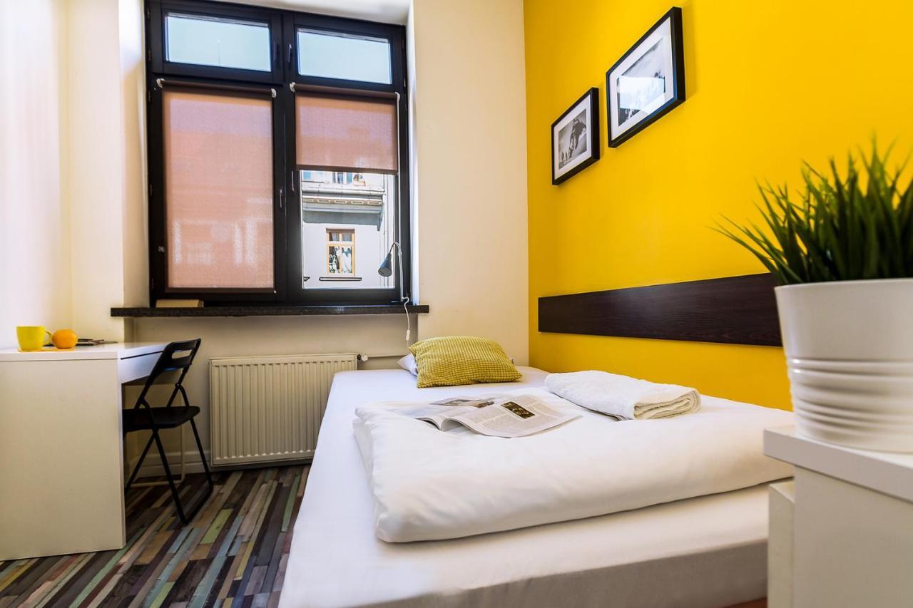 Hello Hostel & Apartments Бельсько-Бяла Екстер'єр фото